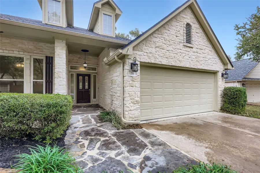 711 Dogwood Trl, Cedar Park, TX 78613 - Image #2