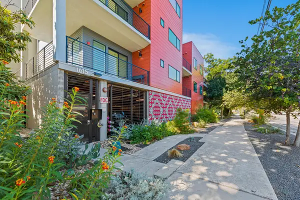 1615 E 7th St #202, Austin, TX 78702