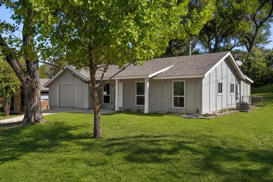 3103 Matador Dr, Austin, TX 78741 - #2