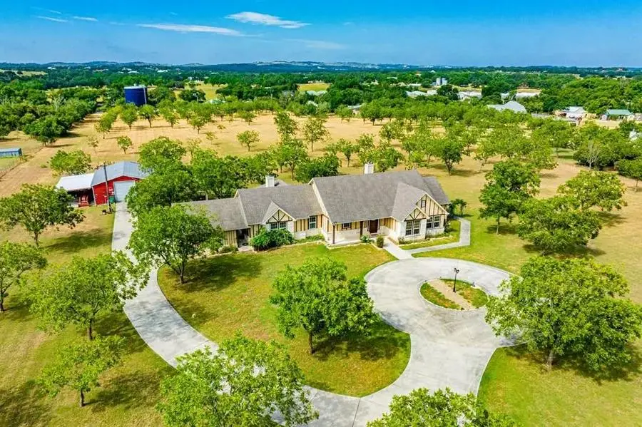 100 Prim Rose, Blanco, TX 78606 - Image #2