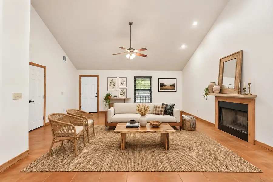 2141 S Rainbow Ranch Rd, Wimberley, TX 78676 - #2