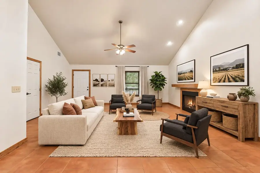2141 S Rainbow Ranch Rd, Wimberley, TX 78676 - #3