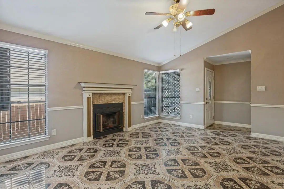 4805 Crest Oak Rd, Austin, TX 78744 - #1