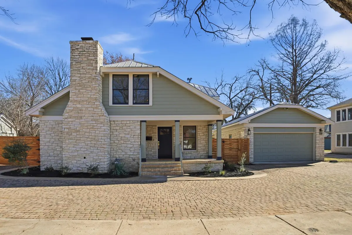 1605 S Austin Ave, Georgetown, TX 78626 - Image #1