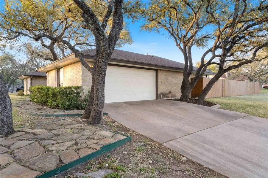 1000 Abbey Rd, Round Rock, TX 78681 - Image #3