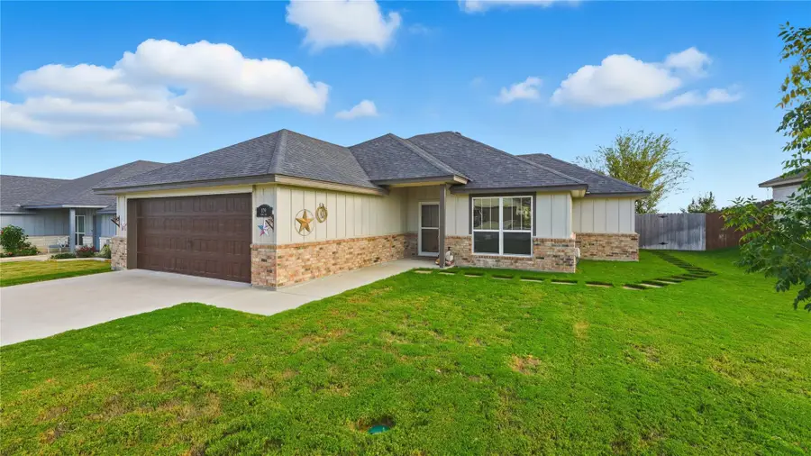 109 Elmer Ave, Burnet, TX 78611 - #3