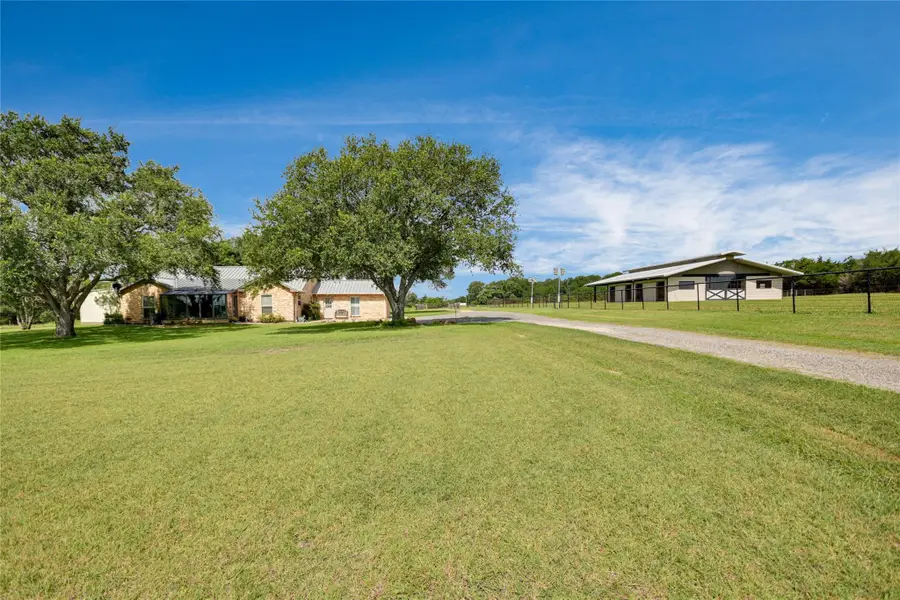 1700 Plum Ln, Brenham, TX 77833 - Image #3