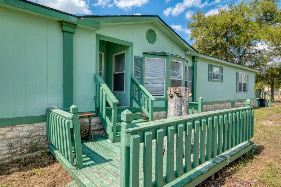 150 Uriah Dr, Elgin, TX 78621 - Image #2