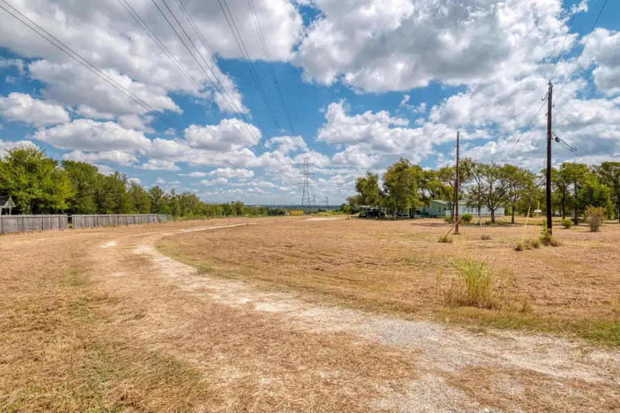 150 Uriah Dr, Elgin, TX 78621 - Image #3