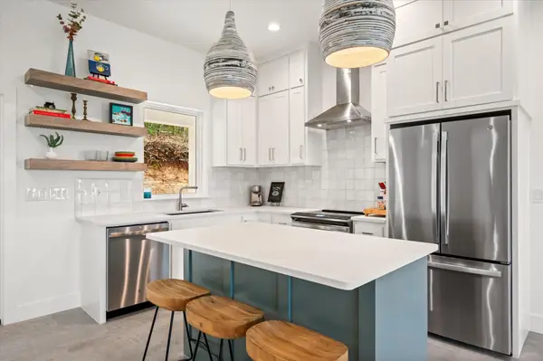 405 Taylor Dr, Horseshoe Bay, TX 78657