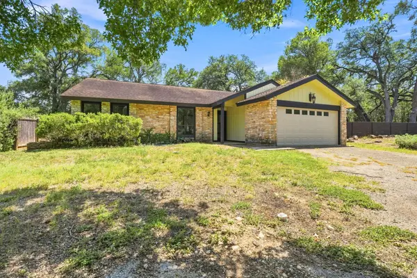 4 & 6 Acacia Dr, Wimberley, TX 78676