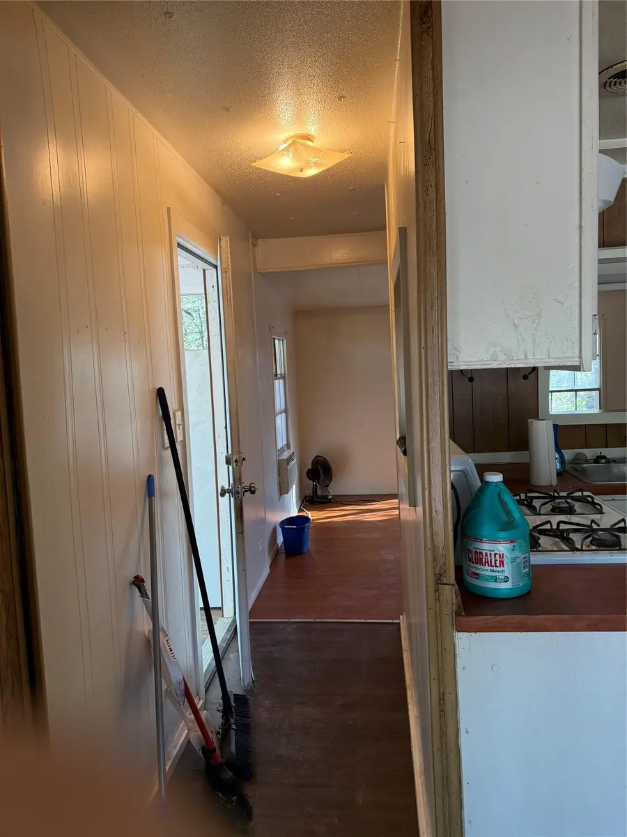 122 Pawnee Ct, Smithville, TX 78957 - Image #3