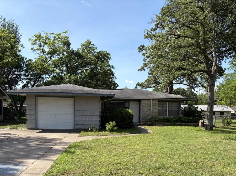 2109 Murray Ave, Rockdale, TX 76567 - #2