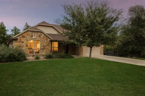 141 Upola Ct, Bastrop, TX 78602