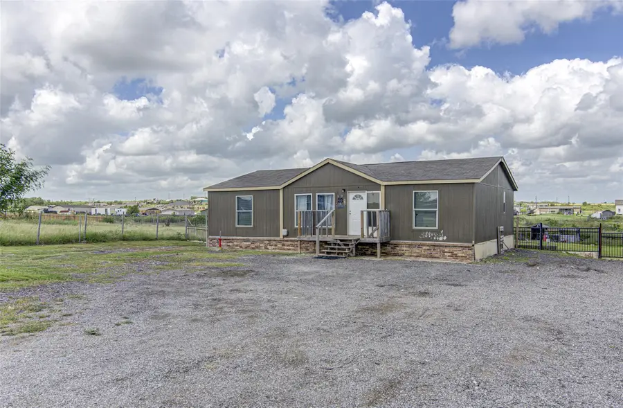 445 Rancho Linda Dr., Lockhart, TX 78644 - #3