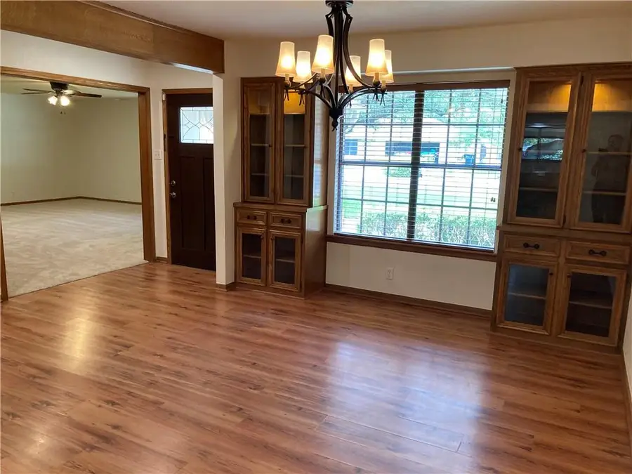 203 Oakwood Dr, Georgetown, TX 78628 - #2