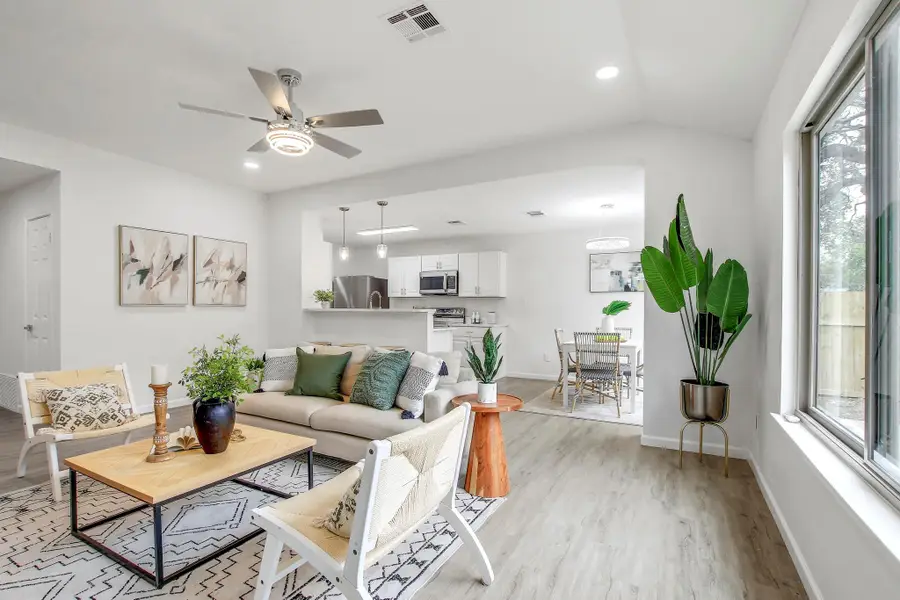 1909 Coats Cir, Austin, TX 78748 - Image #2