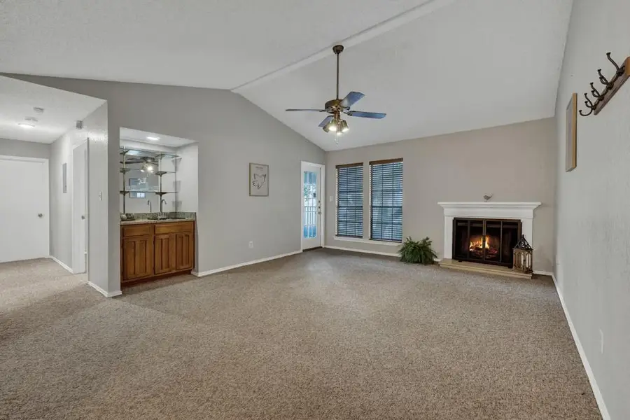 1202 Thorpe Ln #708, San Marcos, TX 78666 - Image #3