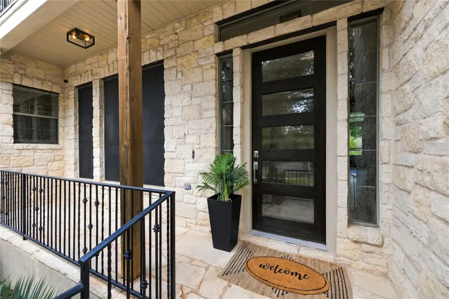 2 Waterfall Dr, The Hills, TX 78738 - #2