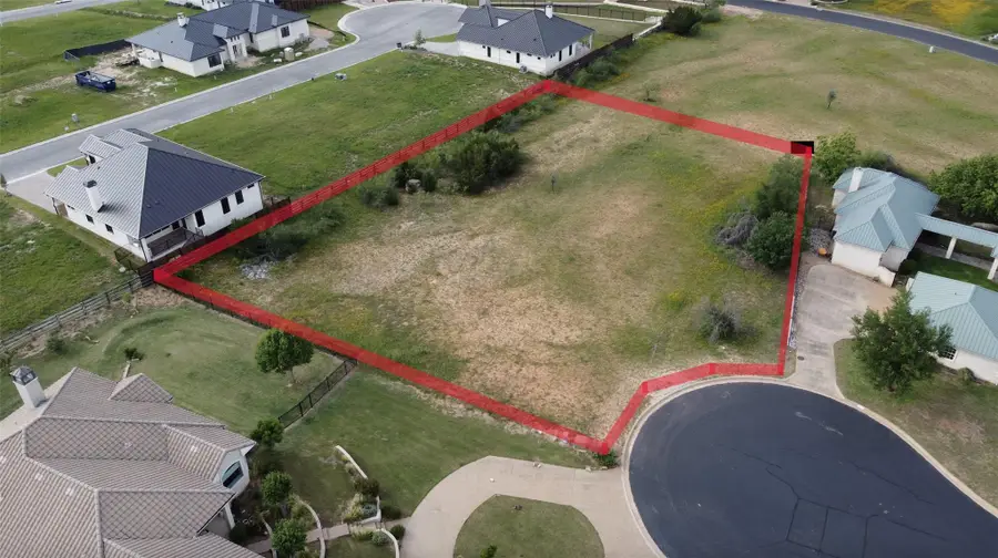 26604 Hunters Grove Ct, Spicewood, TX 78669 - Image #2