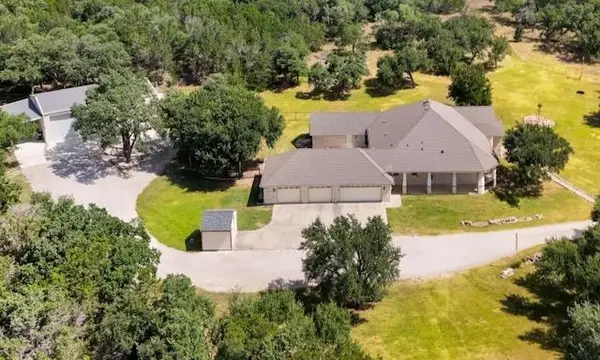 127 Palomino Cv, Jarrell, TX 76537