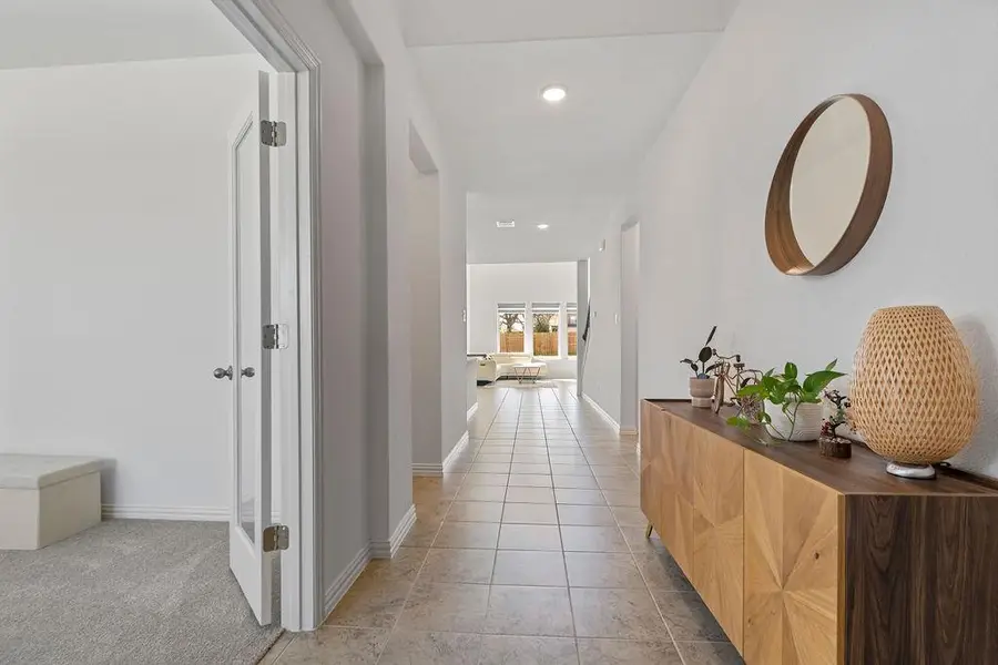 631 Breeze Hollow Ln, Georgetown, TX 78628 - #2