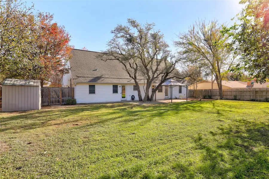 107 Shady Oak Dr, Georgetown, TX 78628 - Image #2