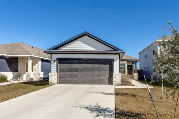 204 Kellys Heroes Way, Jarrell, TX 76537