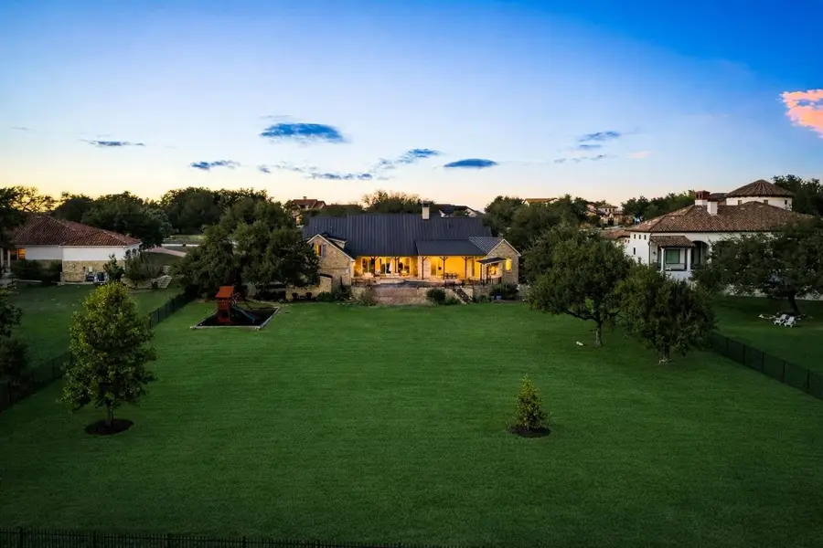 7825 Lynchburg Dr, Austin, TX 78738 - Image #2