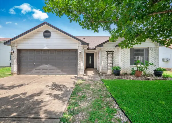815 Lantana Ln, Leander, TX 78641