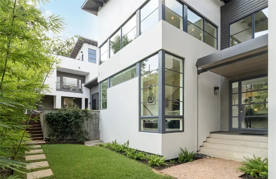 1407 Alameda Dr, Austin, TX 78704 - #2