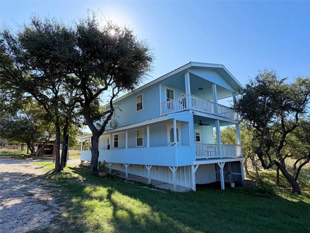 611 Zuleme St, Burnet, TX 78611 - #1