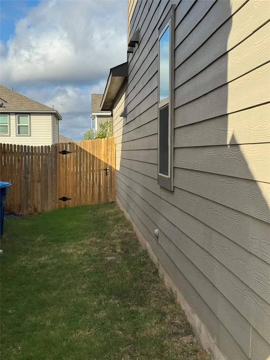 333 Capstone Rd, Liberty Hill, TX 78642 - #2