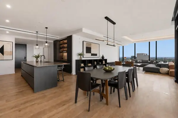 610 Davis St #5003, Austin, TX 78701
