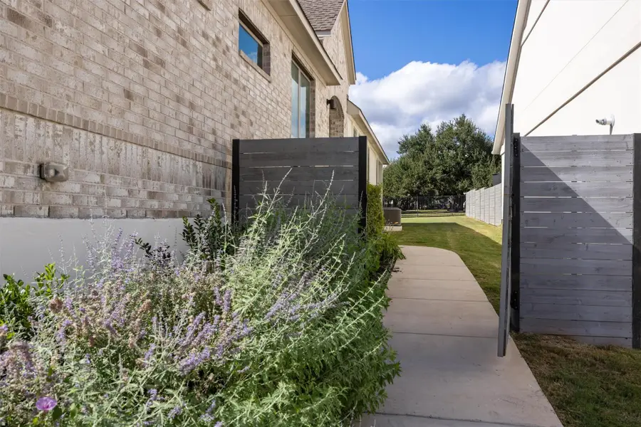 1122 Silver Dollar Trl, Georgetown, TX 78628 - #3