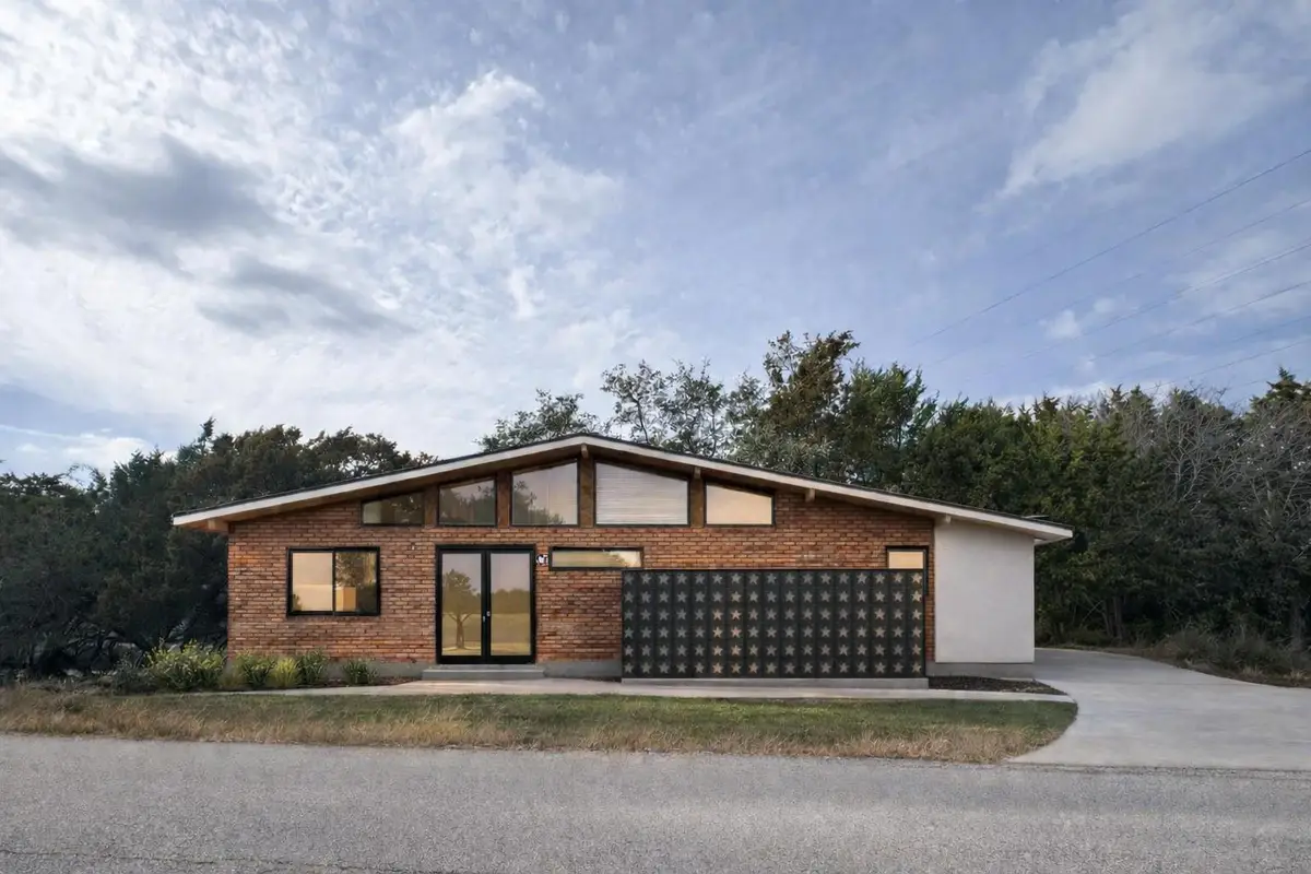 139 Clubhouse Dr, Lakeway, TX 78734 - #1