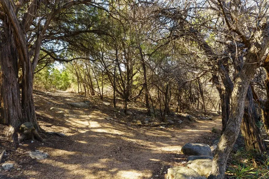 139 Clubhouse Dr, Lakeway, TX 78734 - #3