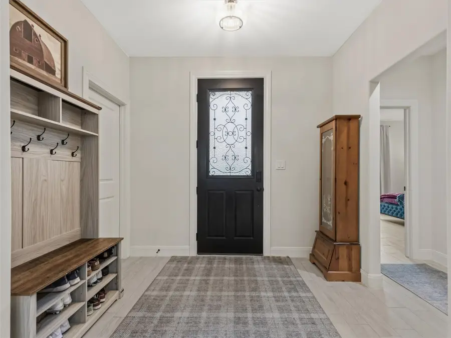 334 Webb St, Smithville, TX 78957 - #3