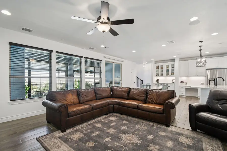 804 Indian Hawthorne Dr, Georgetown, TX 78628 - #2