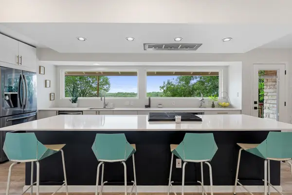 6207 Hyside Dr, Austin, TX 78723