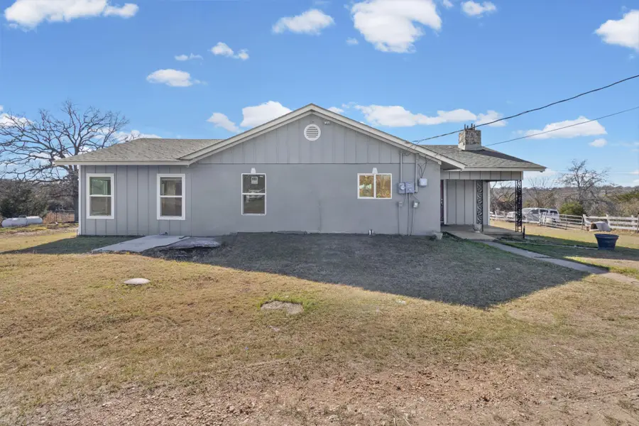 222 Pope Bnd N, Cedar Creek, TX 78612 - Image #2