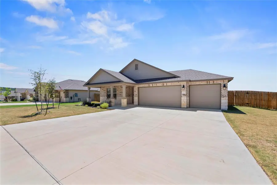 121 Ayla Marie Dr, Copperas Cove, TX 76522 - #3