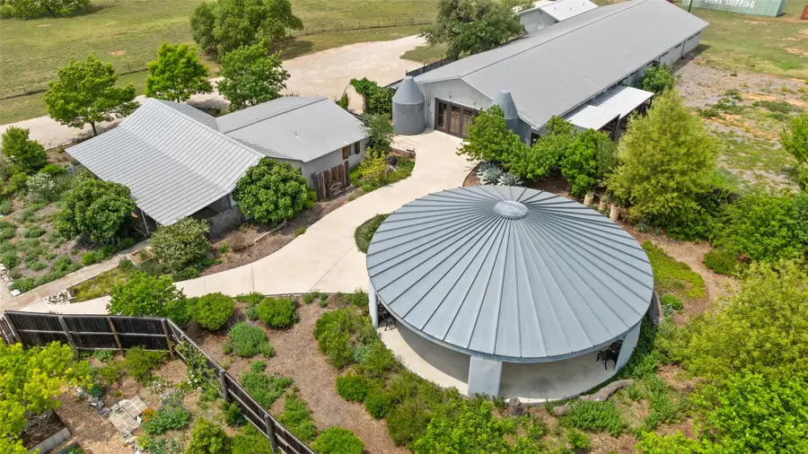 208 Danos Dr, Fredericksburg, TX 78624 - Image #3