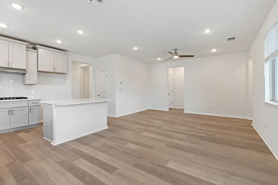 180 Condesa St, Kyle, TX 78640 - Image #2