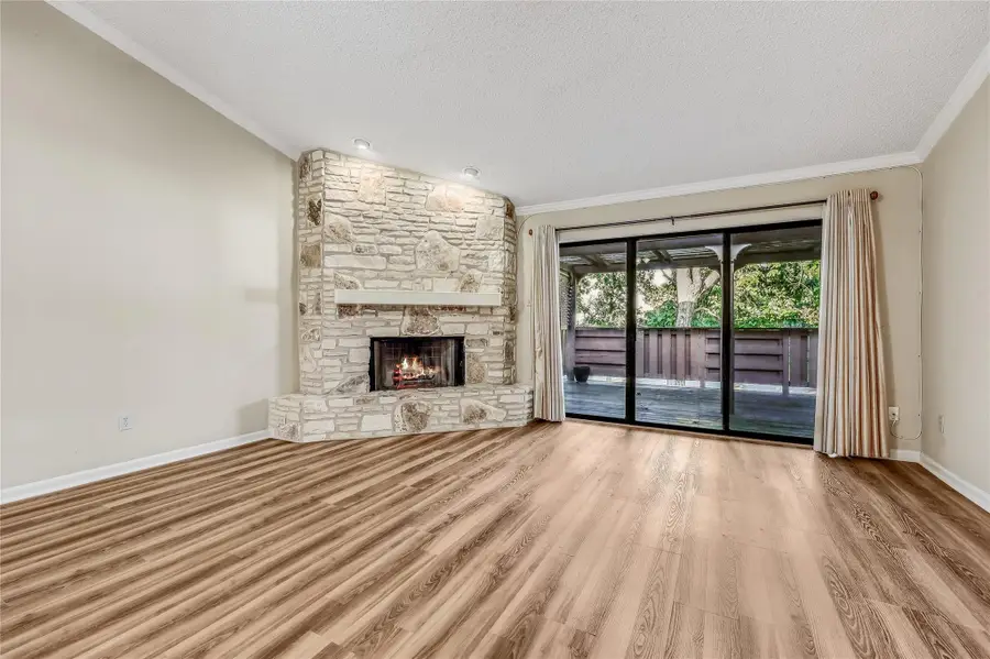 45 Oaks Pl, Lago Vista, TX 78645 - Image #2