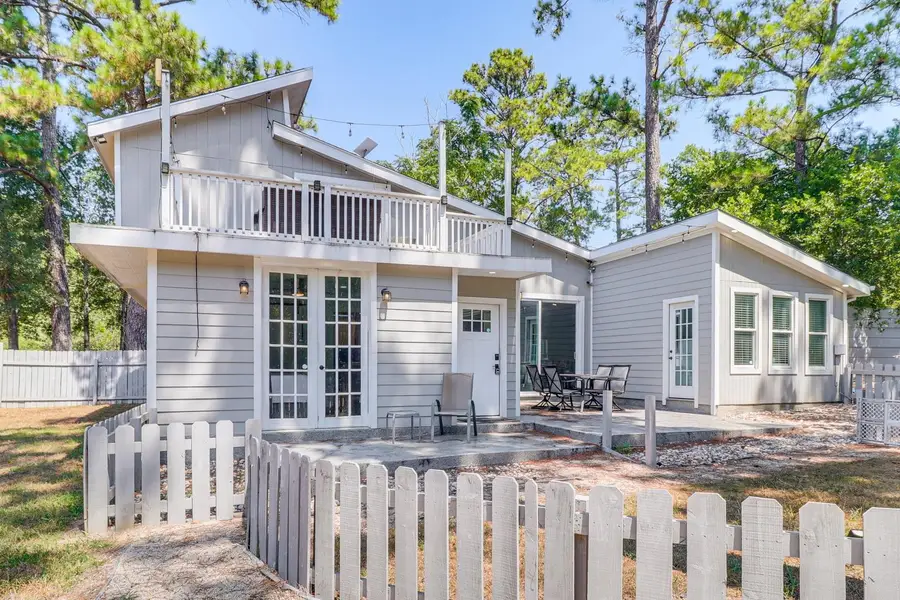 372 Plum St, Bastrop, TX 78602 - #3