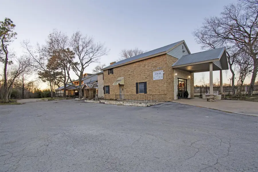 416 Depot St, Elgin, TX 78621 - Image #3
