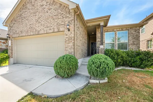 401 Duroc Dr, Hutto, TX 78634