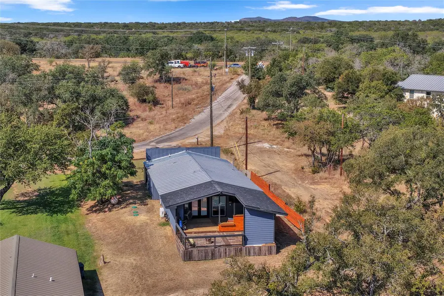 111 W Lakeshore Dr, Sunrise Beach Village, TX 78643 - Image #3