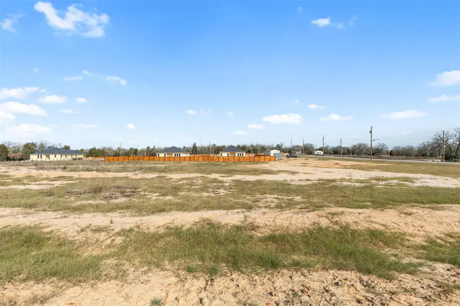 131 Los Robles Rd, Elgin, TX 78621 - Image #3